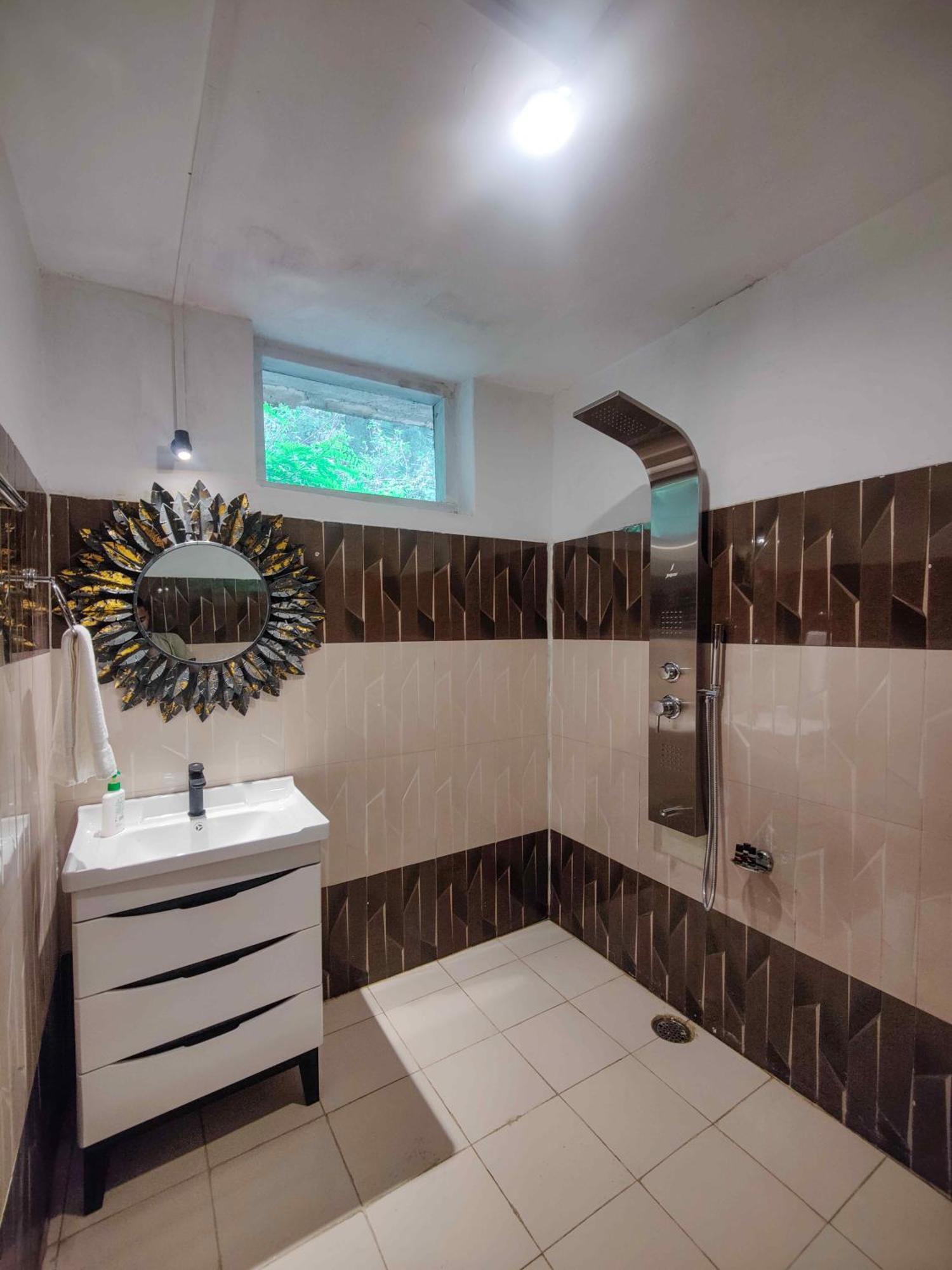 Whoopers Boutique Resort Jibhi Eksteriør billede