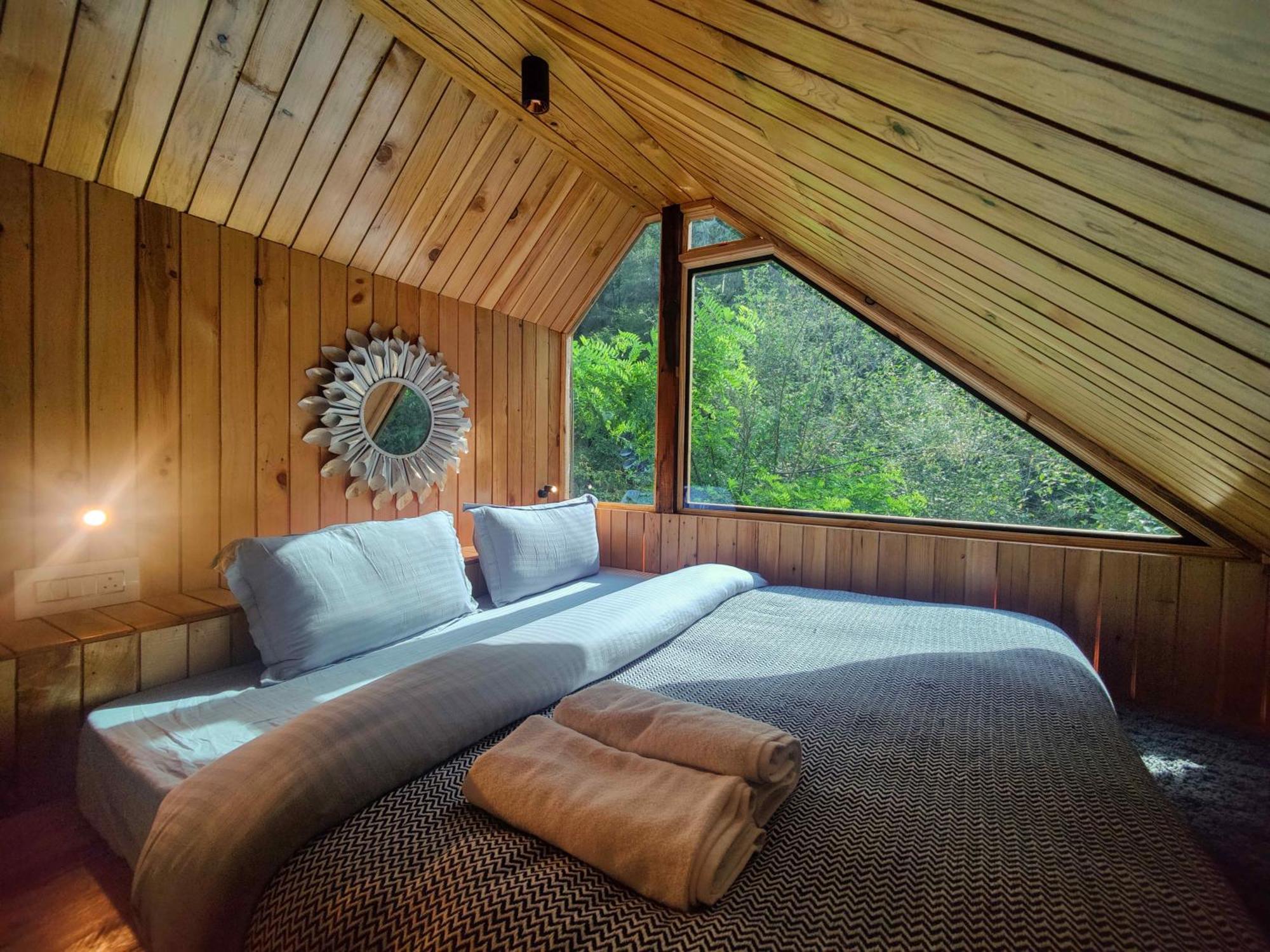 Whoopers Boutique Resort Jibhi Eksteriør billede